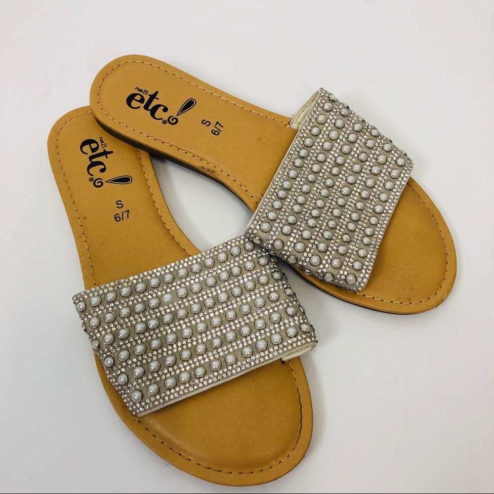 🛑 ETC Pearls Slide Sandals Small 6/7